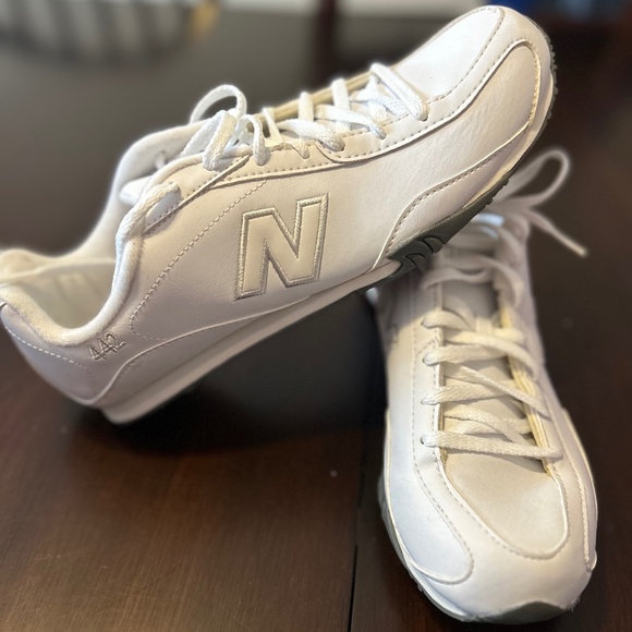 Women’s New Balance 442 (size 10) - Picture 1 of 3
